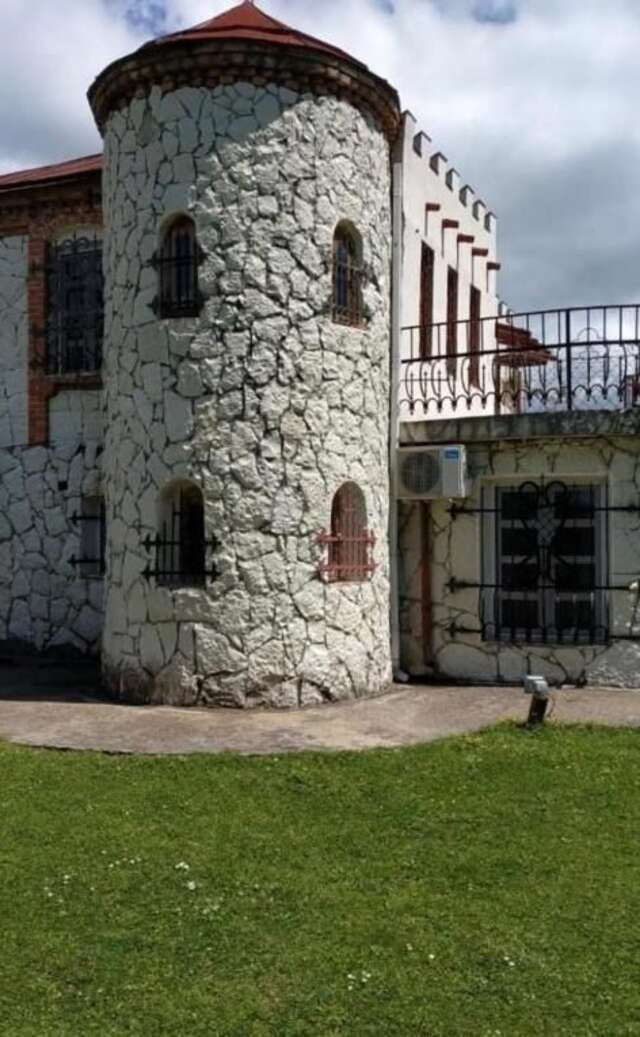 Апартаменты Замок 18 века Гудаута-5